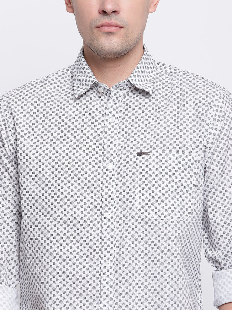 White Geometric Print Casual Cotton Shirt